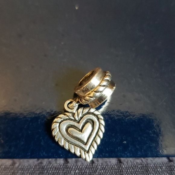 🍂🍂NOT PANDORA 925 ALE~Dangle HeartCharm - Picture 2 of 4